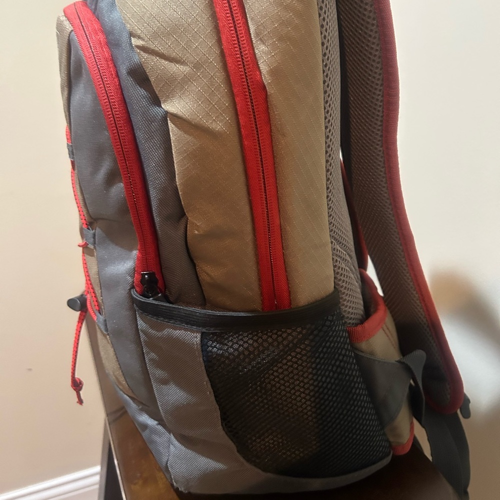 Coleman Chiller 28 Can Soft Sided Backpack Cooler - Picture 5 of 8